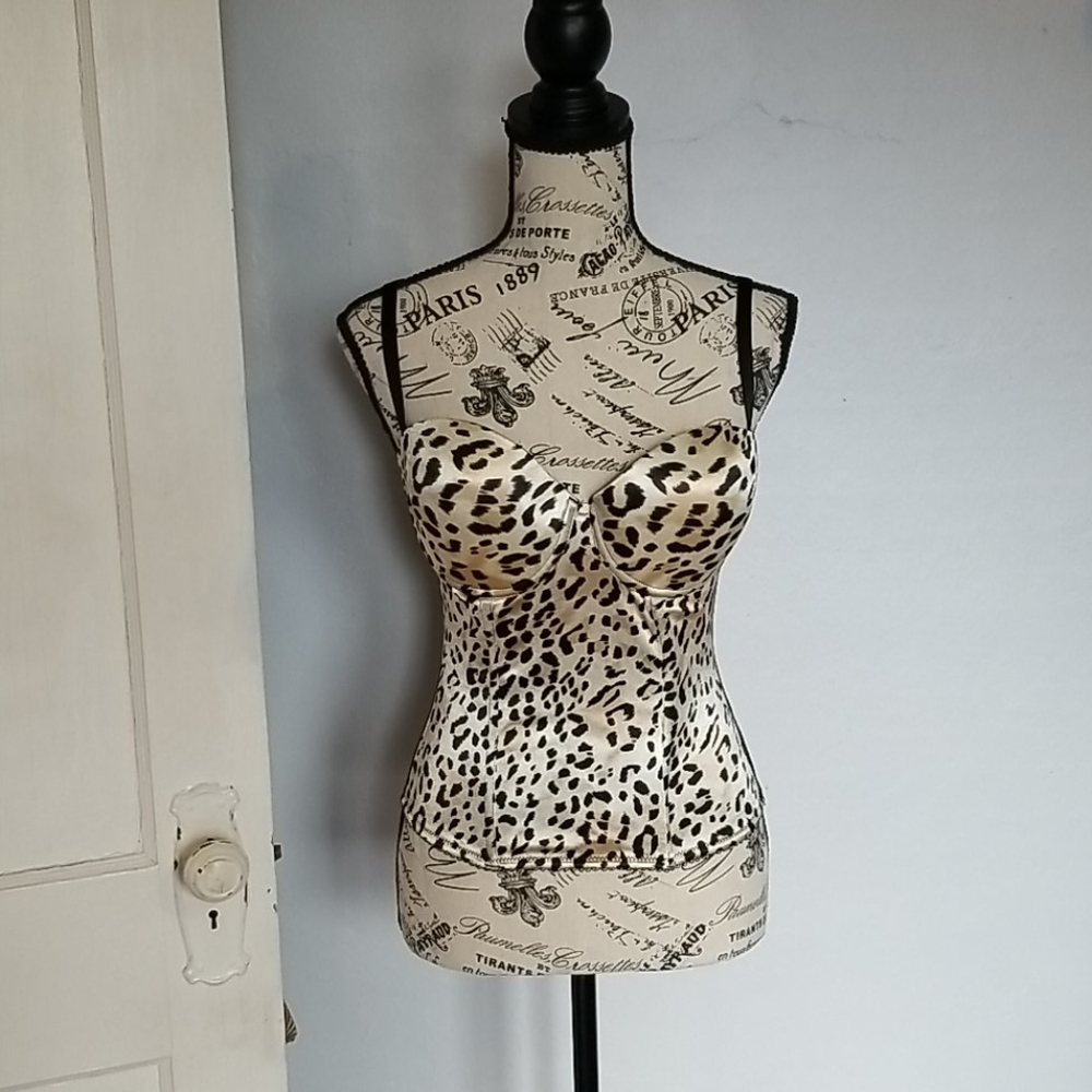 Leopard print corset size size 38C
